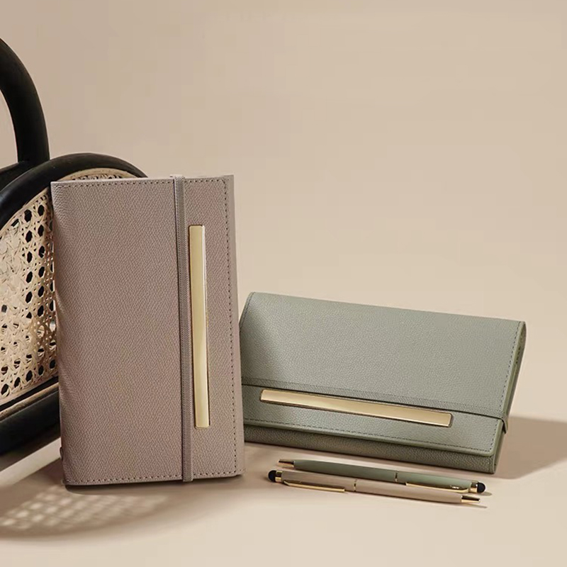 Quaderno con copertina rigida  - Journal Leather Hardcover recensione e prezzo